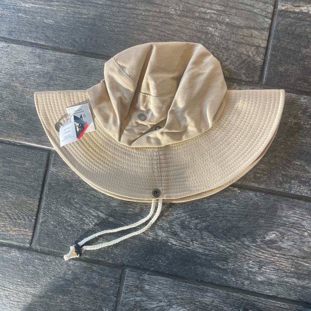NWT Beige Wide Brim Sun Hat